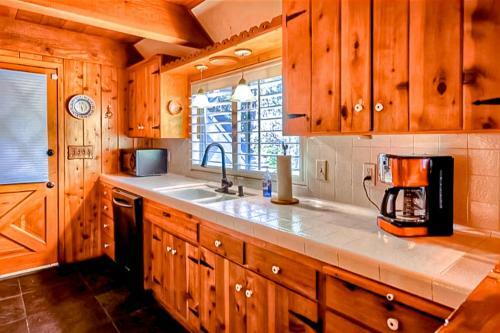 Yosemite Wonderland Chalet