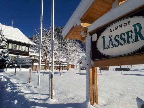 Hostal Almhof L�sser