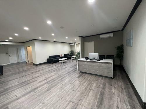 Hotel Aspire Inn & Suites