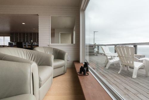 Beach Front 5b/3bt 3200sq Huge Luxury Only 7 Miles From San Francisco