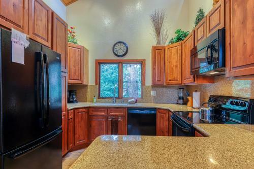 Meadow Ridge Condos