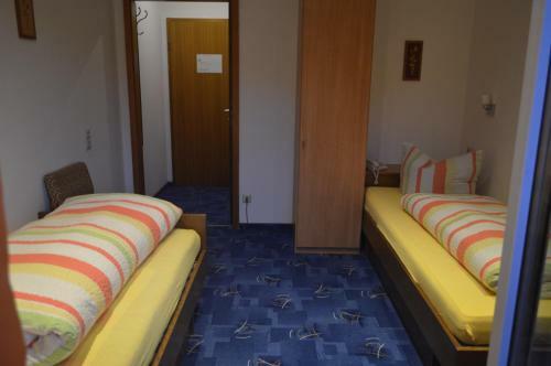 Hostal Hotel Adler Post