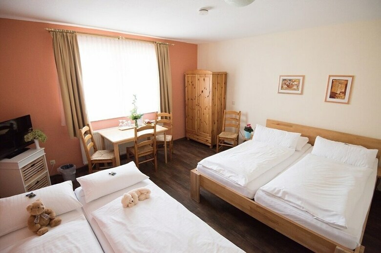 Hostal Hotel Am B�hmepark