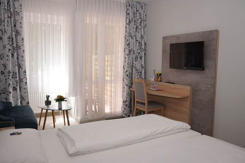 Hostal Hotel Am B�hmepark
