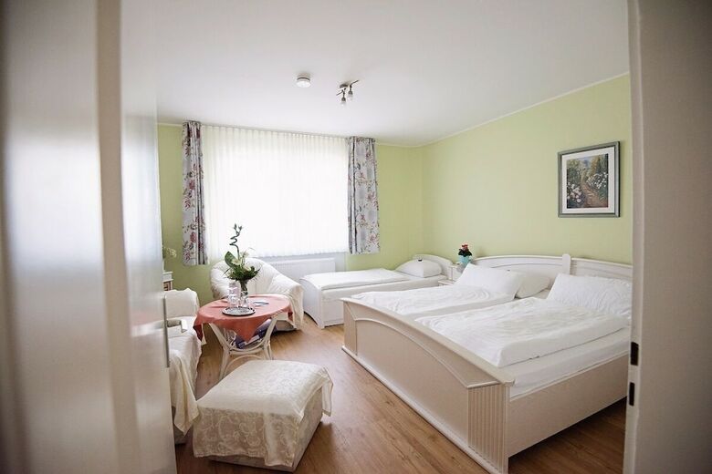 Hostal Hotel Am B�hmepark