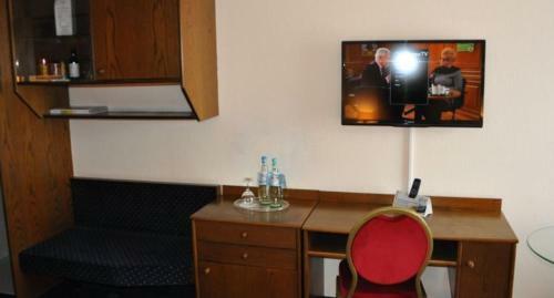 City Club Hotel