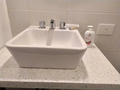 Apartamento Doble Matrimonial, Mono Verde 2 Piso