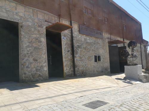 Hotel Leonchic - Guest House