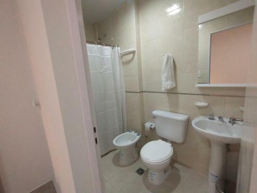 Habitaci�n Con Ba�o Privado En Edificio 1er Piso
