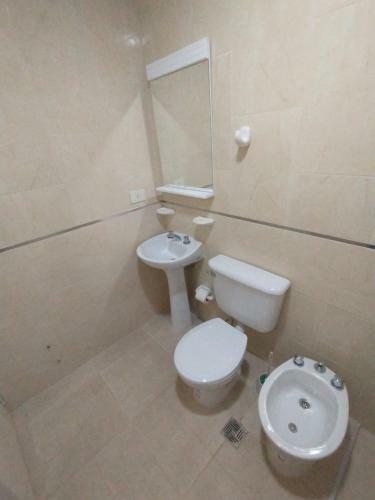 Habitaci�n Con Ba�o Privado En Edificio 1er Piso