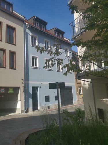 Pretti Apartments - Neues Modern Eingerichtetes Apartment - Mitten Im Stadtzentrum