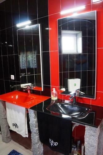 Casinha Das Bonecas - Casa Com Piscina Privada