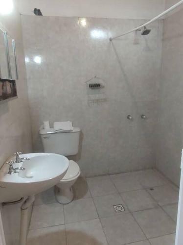 Apartamento Depto Amoblado P/dos Personas Con Estacionamiento