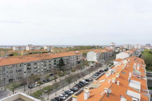 Apartamento 8rooftop - T2 Com Terra�o E Vista Para As Salinas!