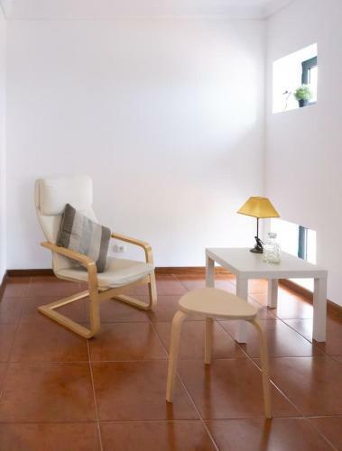 Apartamento 8rooftop - T2 Com Terra�o E Vista Para As Salinas!