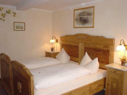 Hostal Hotel Zum Lamm