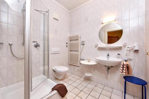 Hostal Olympiahaus