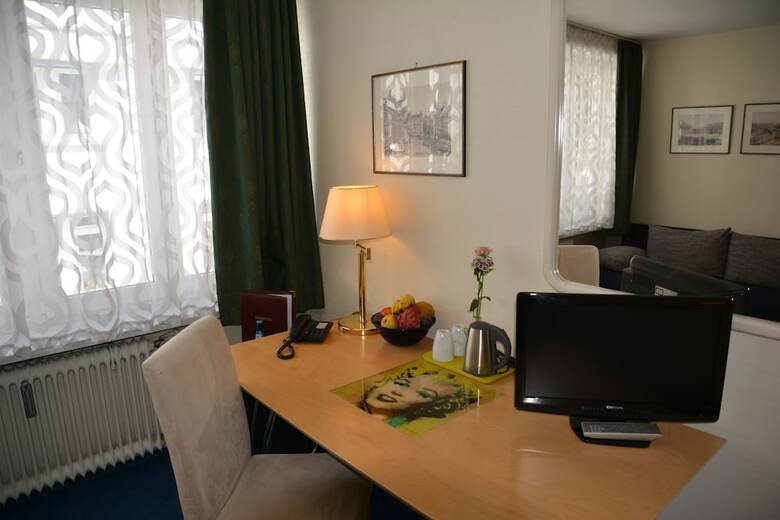 Hostal Hotel Lex Im Gartenhof