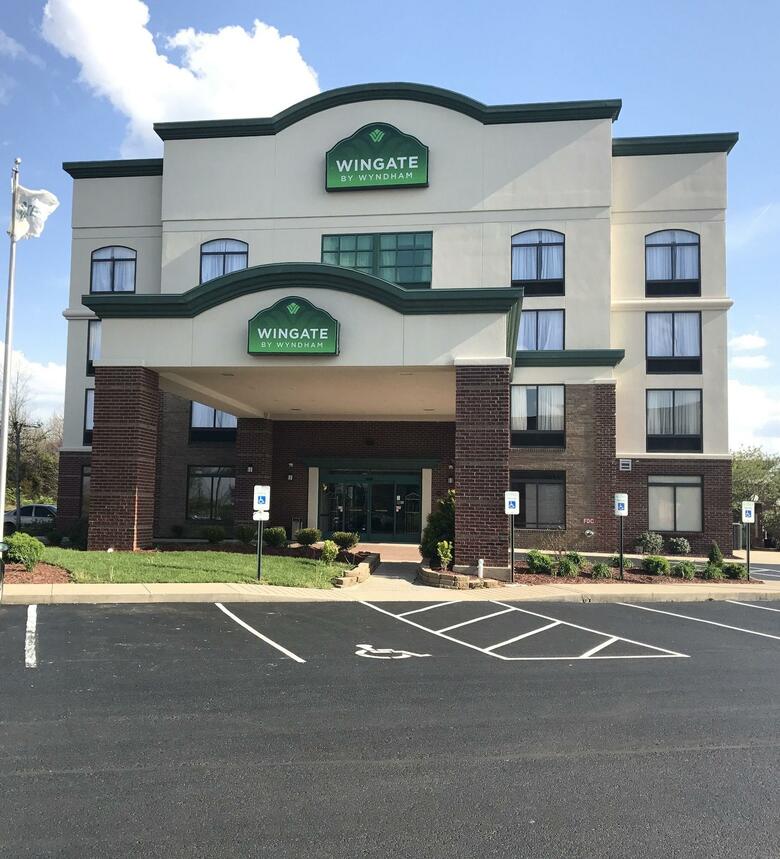 Hotel Wingate By Wyndham Louisville East