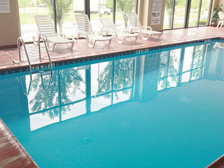 Hotel Wingate By Wyndham Louisville East