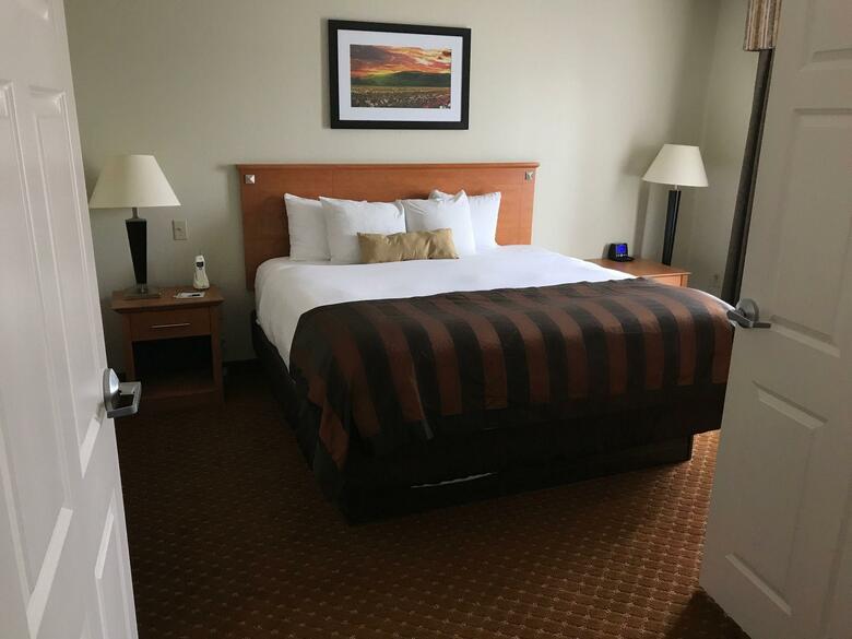 Hotel Wingate By Wyndham Louisville East