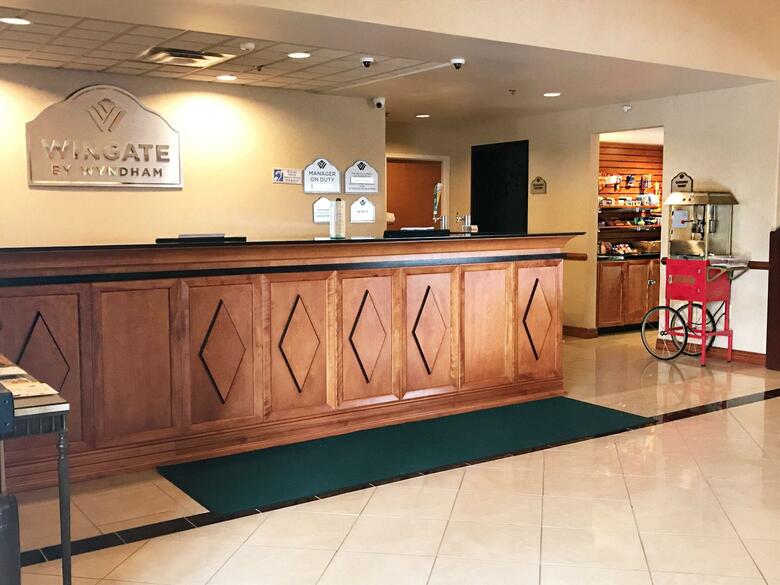 Hotel Wingate By Wyndham Louisville East