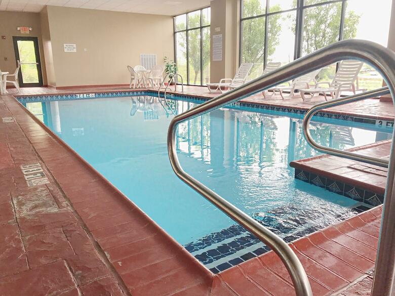Hotel Wingate By Wyndham Louisville East