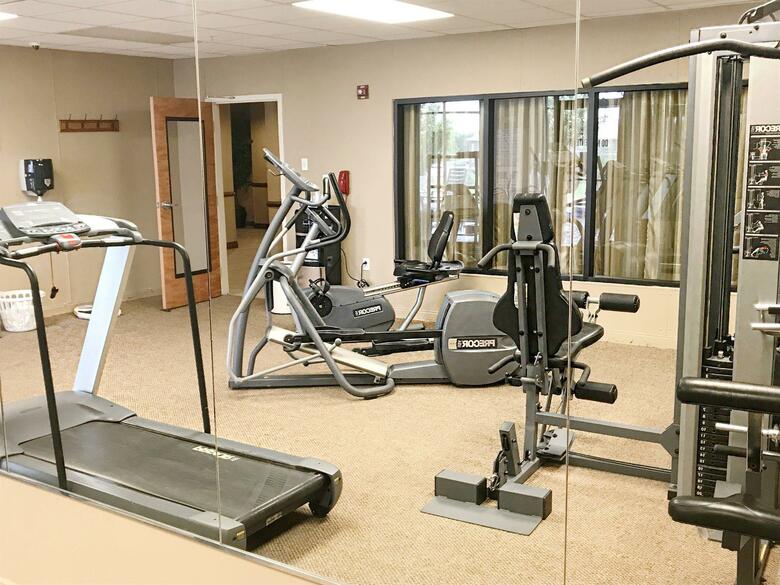 Hotel Wingate By Wyndham Louisville East