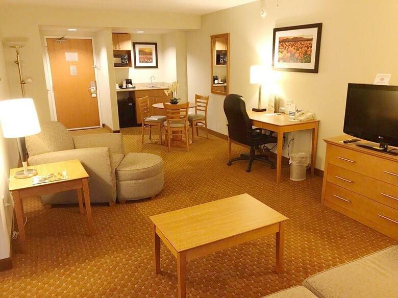 Hotel Wingate By Wyndham Louisville East