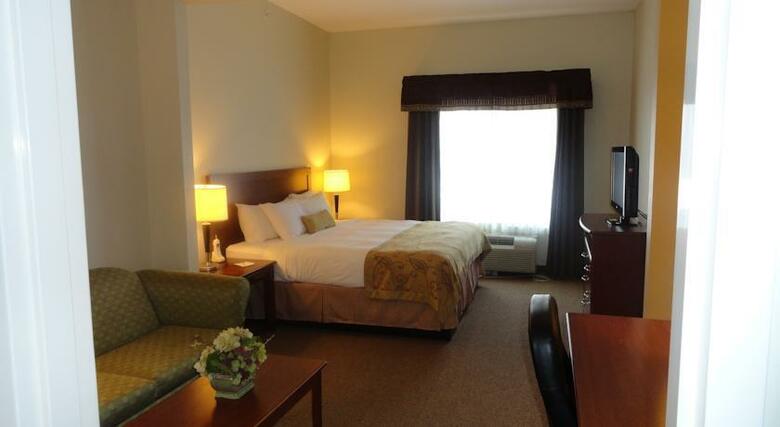Hotel Wingate By Wyndham Louisville East