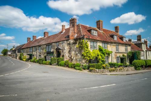 Hotel The Lamb Inn