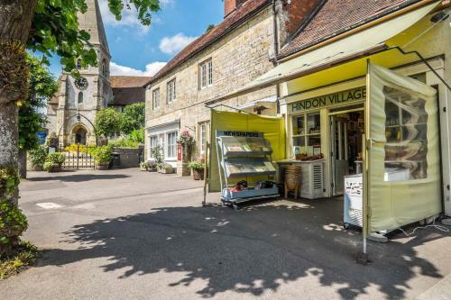 Hotel The Lamb Inn
