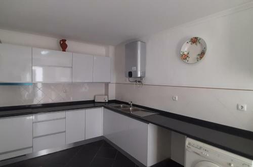 Hostel De Borba - Just In House