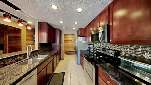 Apartamento Remodeled 2 Bedroom Condo Withfull Kitchen!