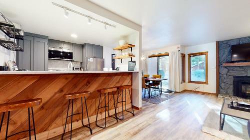 Apartamento Snowcreek I #11 Condo