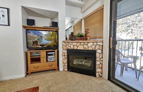 Apartamento St Anton Courtyard View 2-bedroom Condos With Pool & Jacuzzi