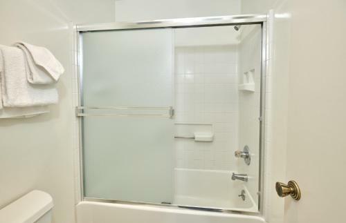 Apartamento St Anton Courtyard View 2-bedroom Condos With Pool & Jacuzzi