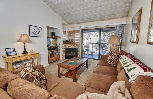 Apartamento St Anton Courtyard View 2-bedroom Condos With Pool & Jacuzzi