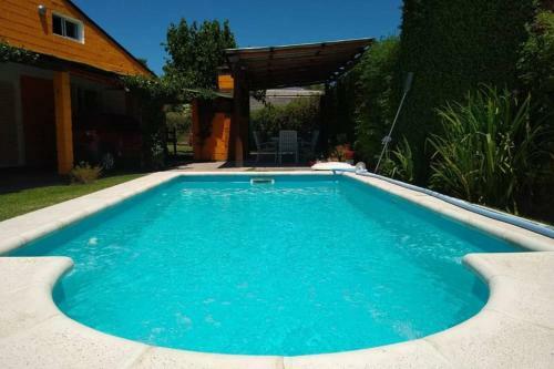 Confortable Caba�a Con Piscina A 10min De Aeropuerto