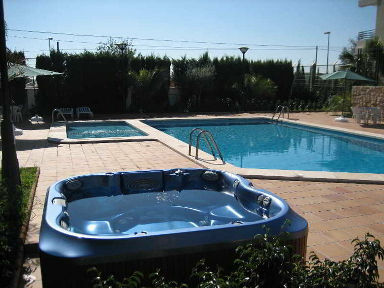 Hotel Abril
