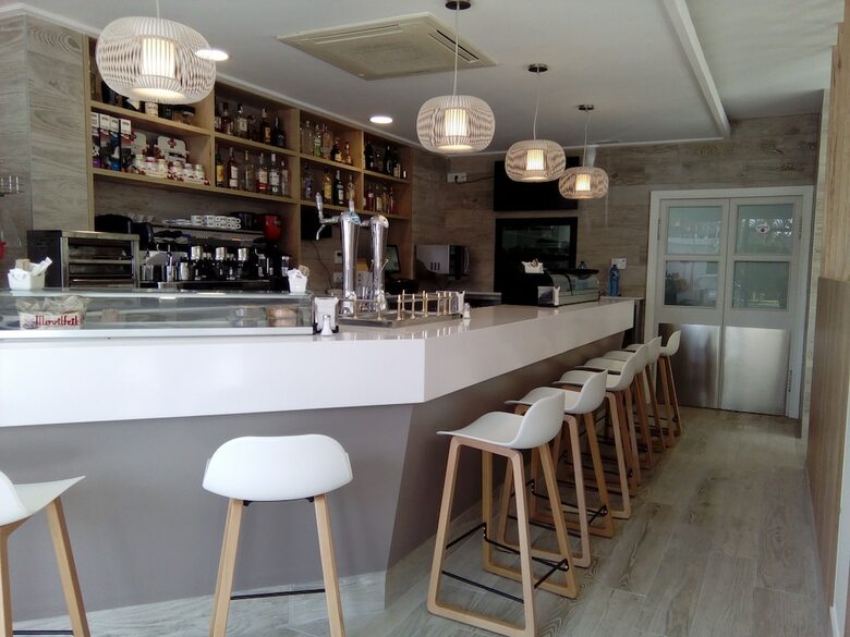 Hotel Abril