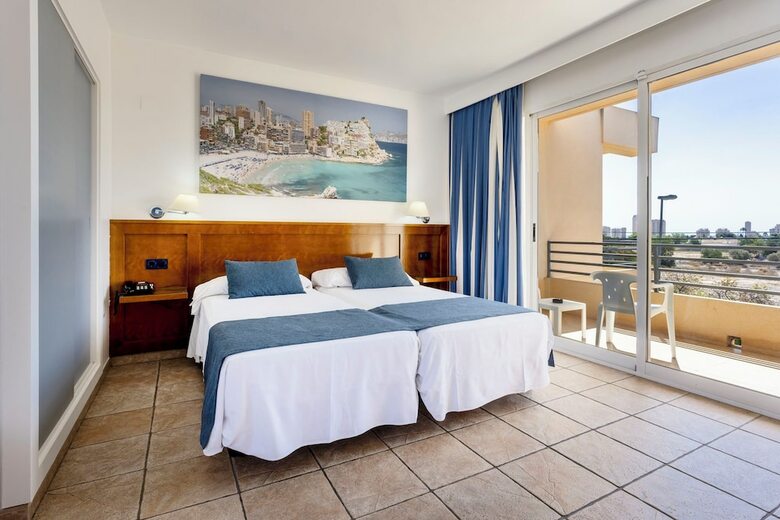 Hotel Abril