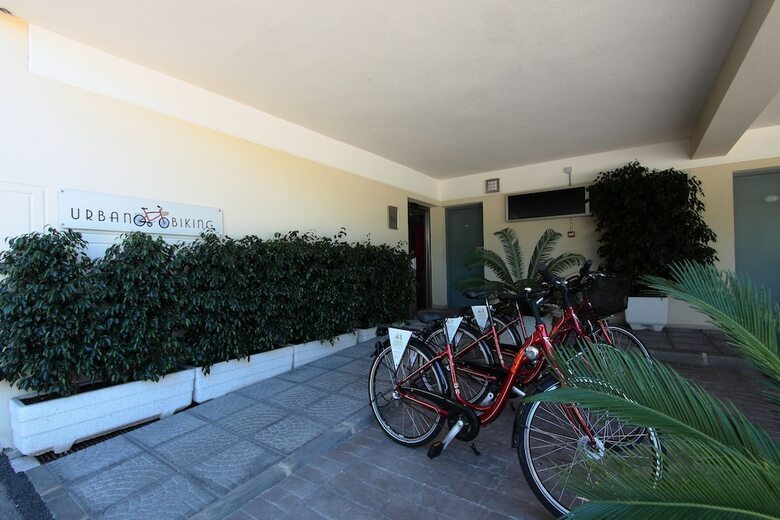 Hotel Abril