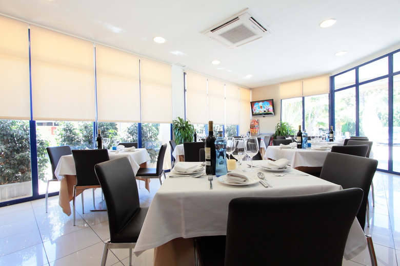 Hotel Abril