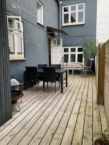 Apartamento Dejlig Lys Og Central Lejlighed T�t Ved Slotss�en