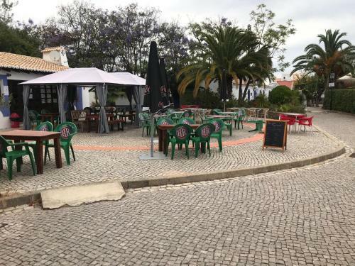 Villa C/ Piscina Pr�xima Da Praia