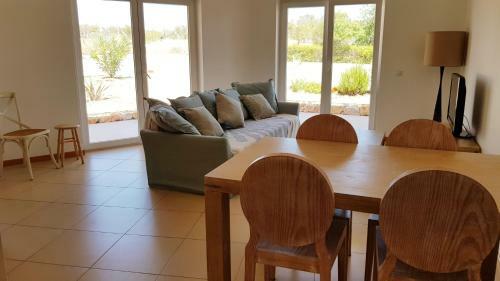 2br Cabanas Gardens Piscina E Praia