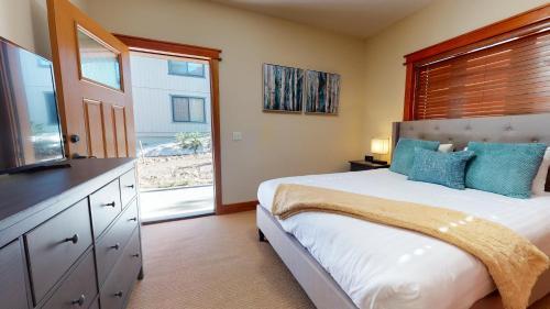 Red Slate Canyon Lodge