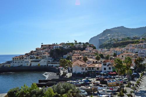 Apartment With Sea View In C�mara De Lobos