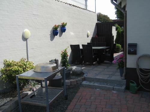 Kitchen & Apartments In Odense City With Free Private Parking